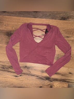 Forever 21 Mauve Crisscross V-Neck Long Sleeve Crop Top